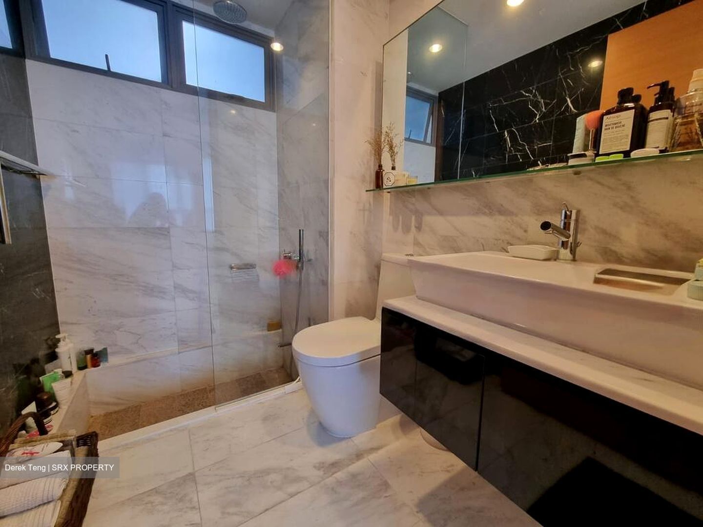 Centro Residences (D20), Condominium #437890771